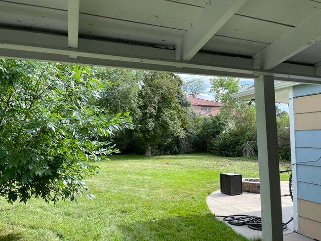 Building Photo - 4706 E Dartmouth Ave