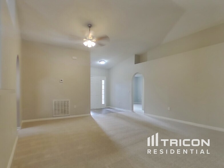 Building Photo - 8768 Merseyside Ct