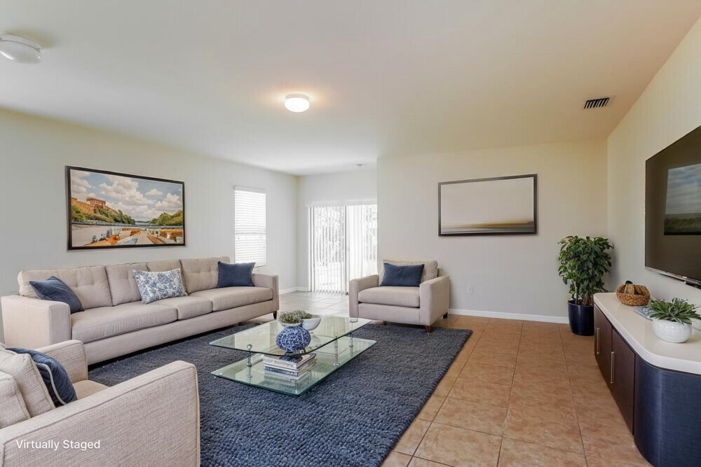 Building Photo - 203 NE 9th Ave