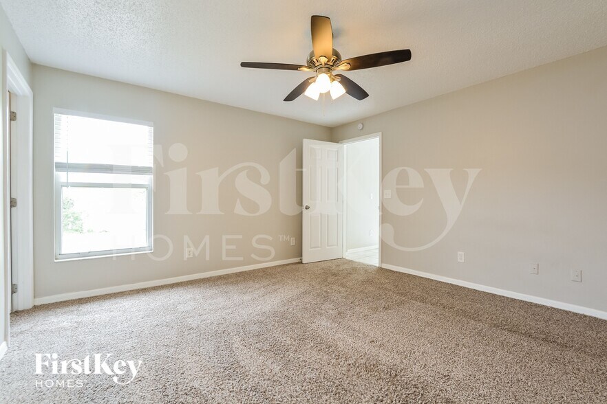 Building Photo - 11255 Cypress Leaf Dr