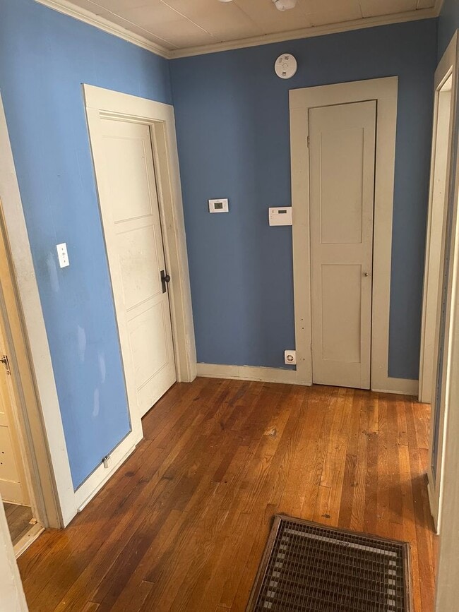 Building Photo - 3/2 House directly across from Lambright C...