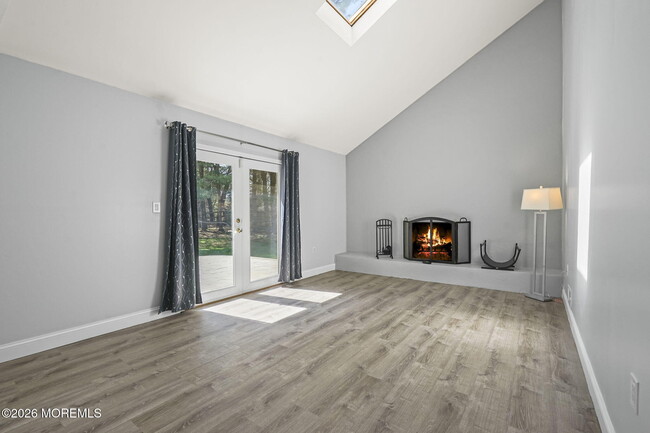 Building Photo - 6 Rockwell Cir