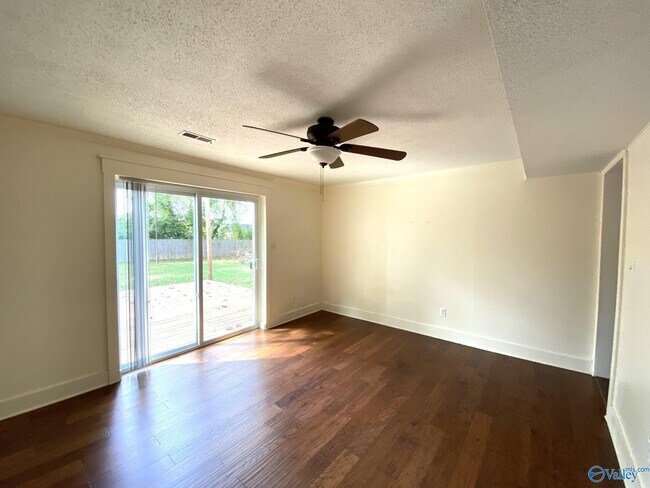 Building Photo - 12122 Chicamauga Trail SE