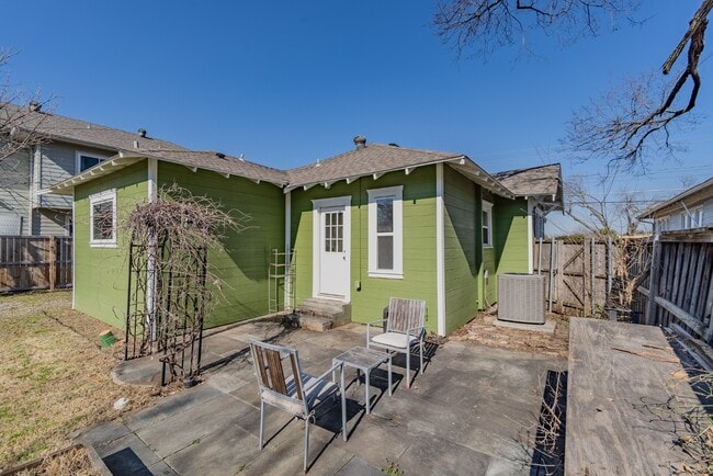 Building Photo - 6706 Fisher Rd