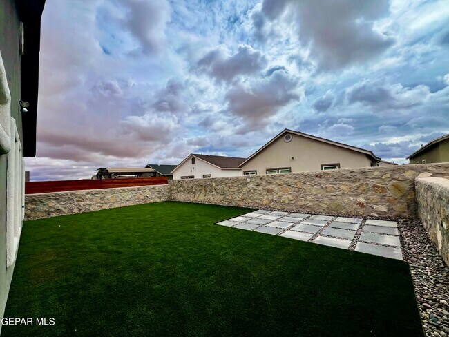 Building Photo - 5024 Margarita Talamantes