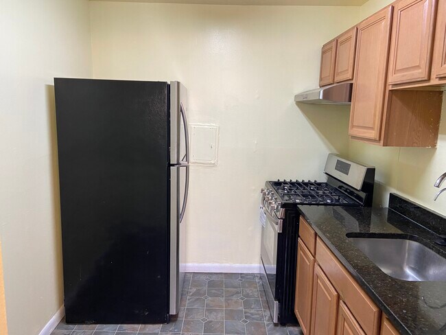 Building Photo - 5101 Crossfield Ct