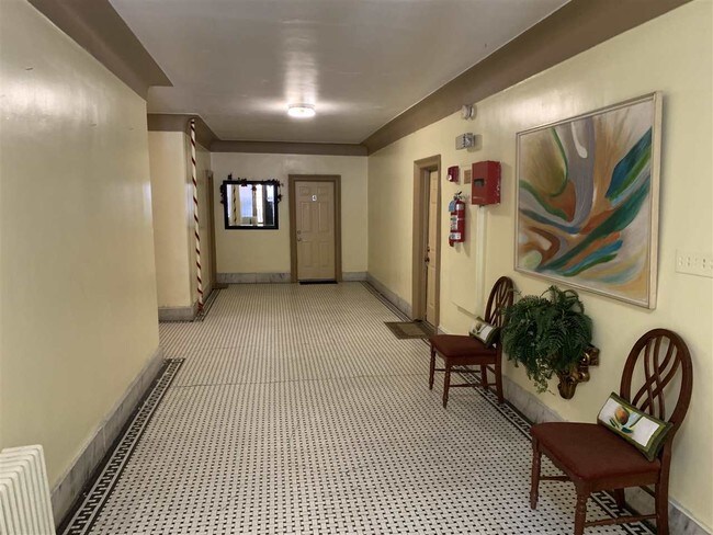 Building Photo - 23 Belvidere Ave