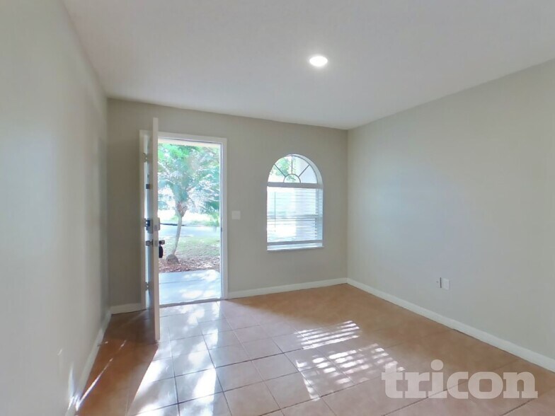 Building Photo - 3005 Whispering Trails Dr