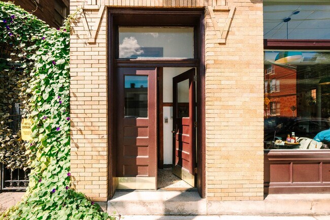 Building Photo - 911 Galveston Ave