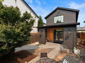 Building Photo - 7314 SE 69th Ave