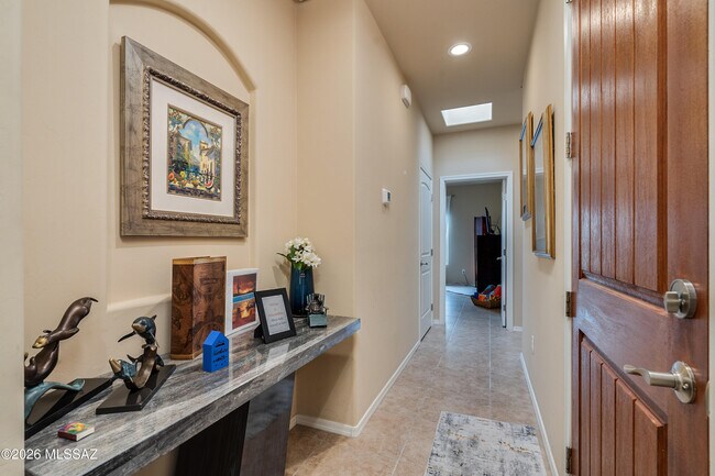 Building Photo - 1105 Lombard Way