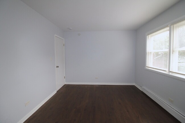 Building Photo - 1220 Marengo Ave