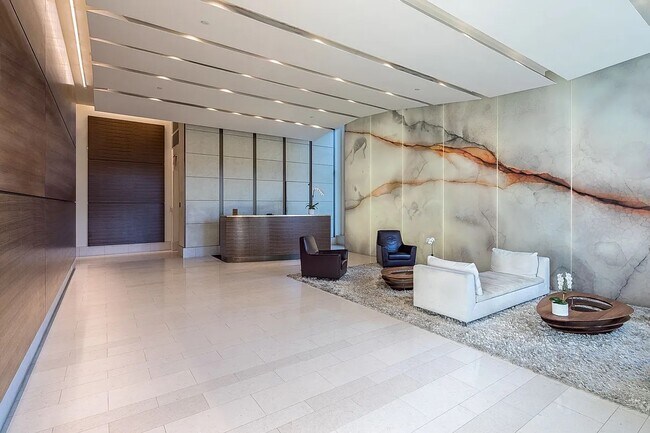 Building Photo - 1280 Fifth  apt. 15B