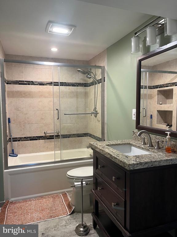 Building Photo - 9325 Talisman Dr