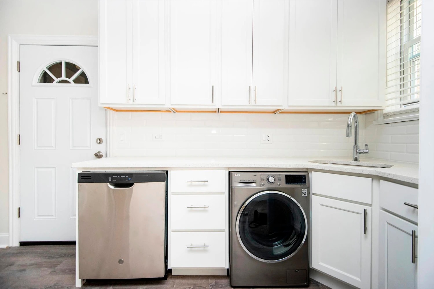 Building Photo - 319 Kedzie St