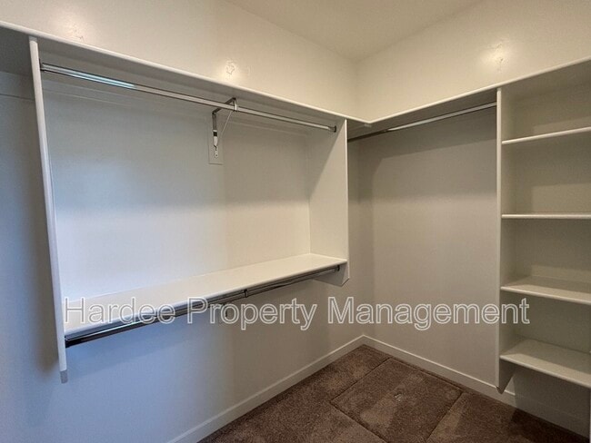 Building Photo - 1878 W Blue Lightning St