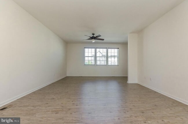 Building Photo - 172 Drexel Ct
