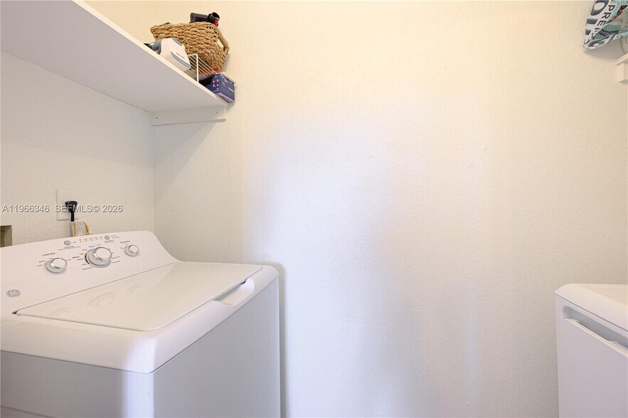 Building Photo - 17815 NW 74th Ct