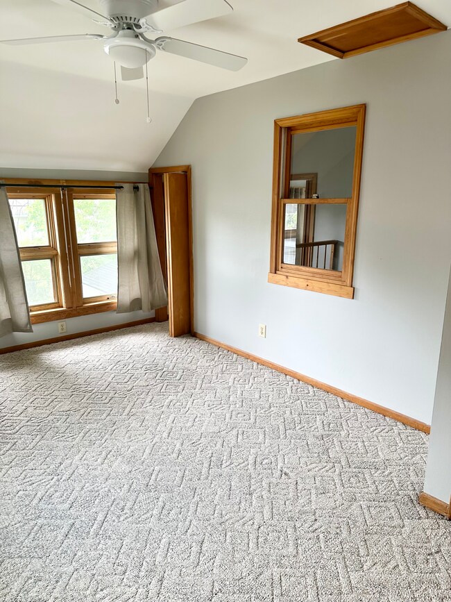 Building Photo - 2505 Dahle St