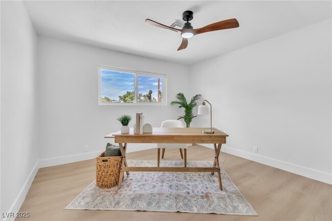 Building Photo - 3485 Shamrock Ave