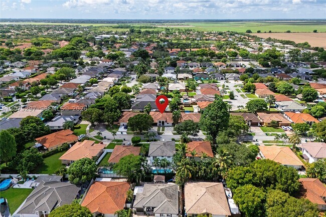 Building Photo - 15932 SW 101st Terrace