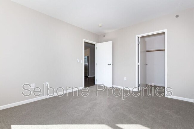 Building Photo - 1401 Jackson St