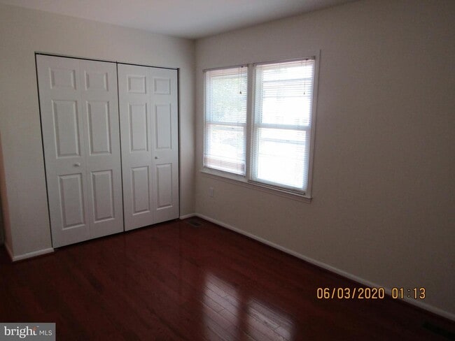 Building Photo - 4158 Hamlin Ct