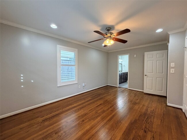 Building Photo - 1631 Chantilly Ln