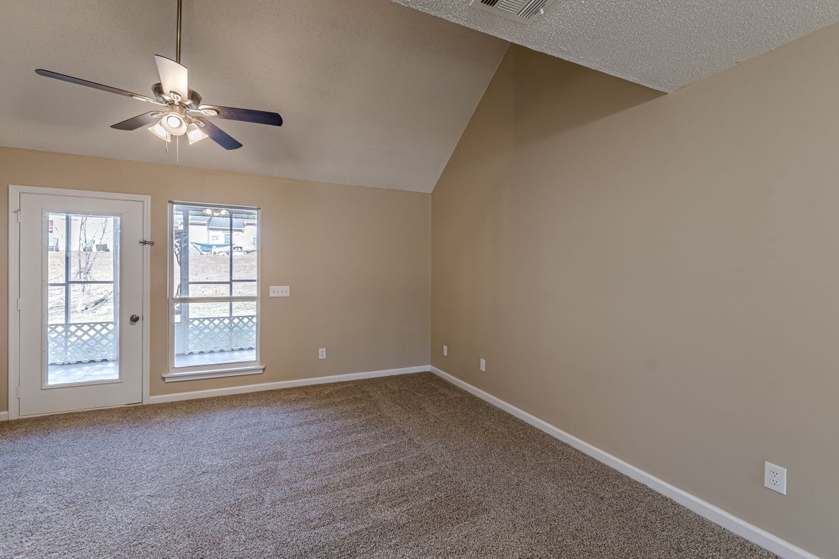 Building Photo - 9018 Stoneleigh Trce