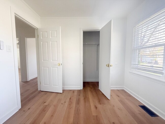 Building Photo - Pet-Friendly 3-Bedroom Home with Fenced Yard & Large Deck Near Downtown Livingston