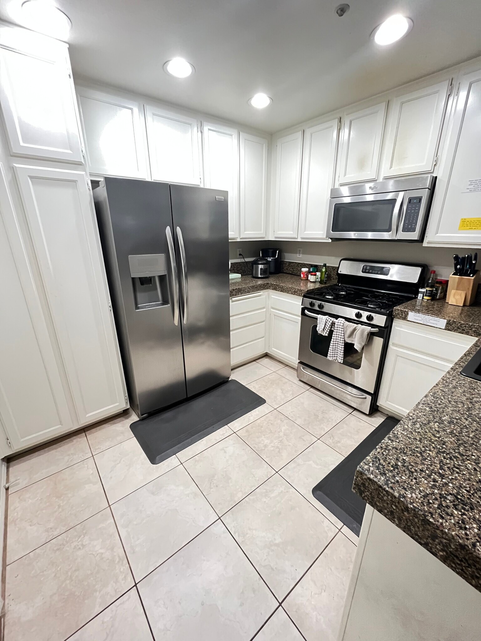 Building Photo - 13383 Savanna