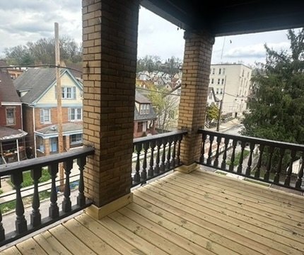 Building Photo - 453 3rd St