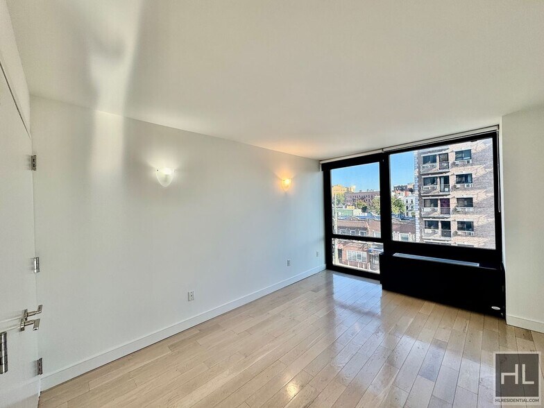 Building Photo - Rent stabilized 1 bedroom spanning 725 sq ...