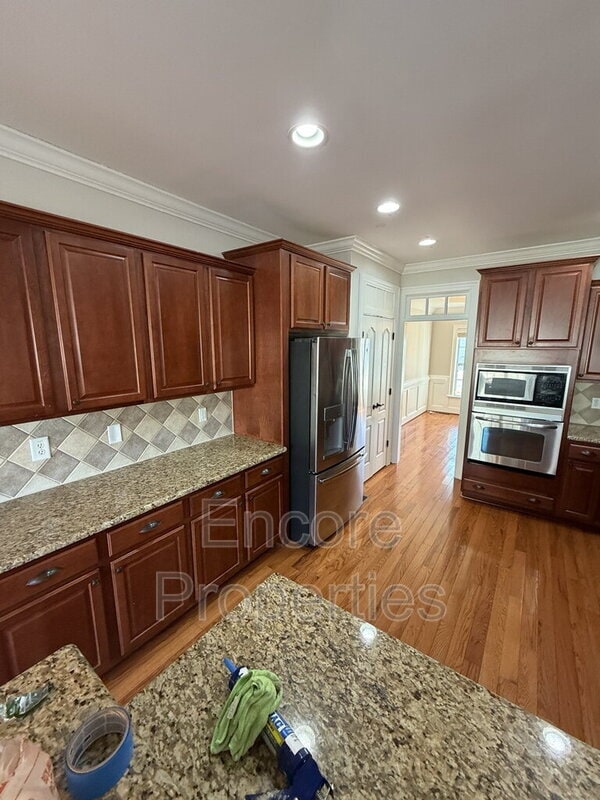 Building Photo - 410 Stranraer Ct