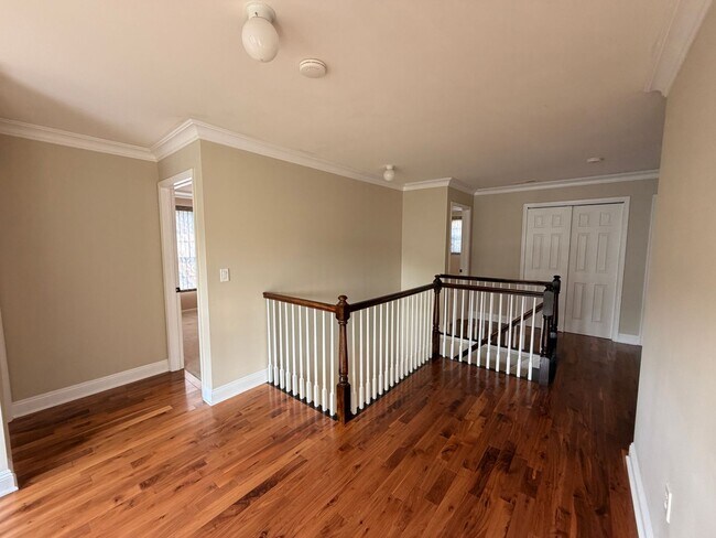 Building Photo - 87 Timberhill Dr