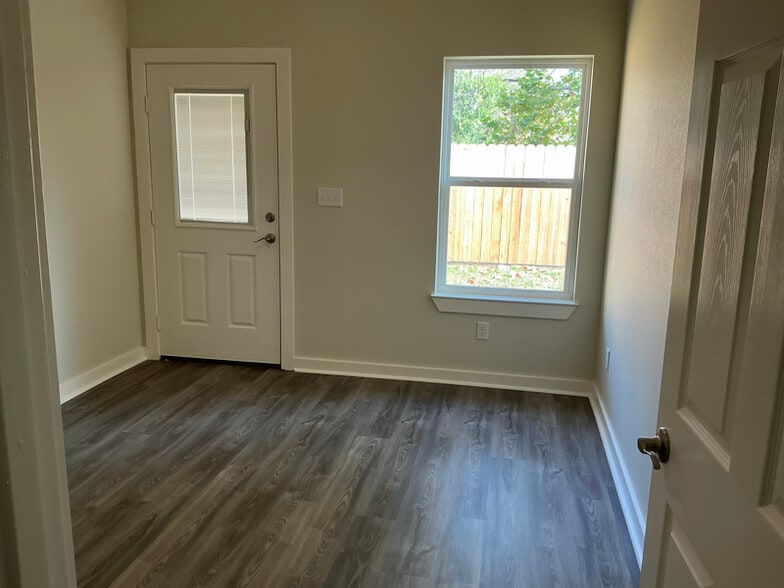 Building Photo - 2602 Seaton St.