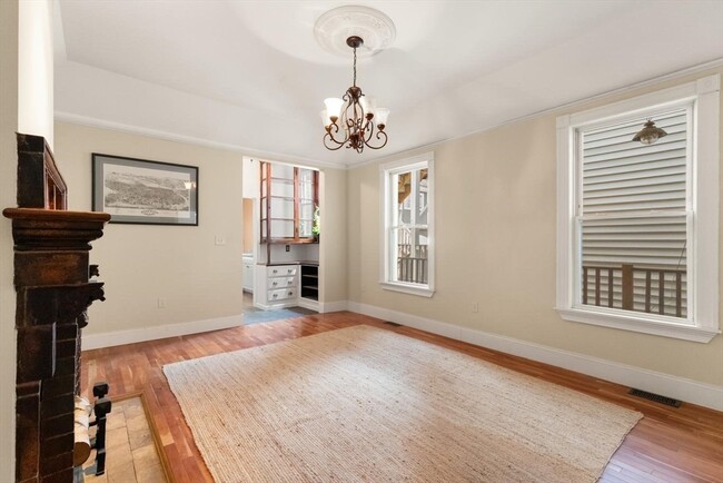 Building Photo - 58 G St