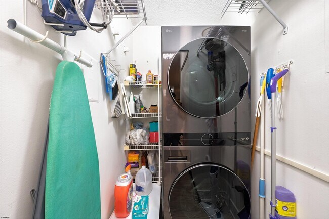 Building Photo - 9600 Atlantic Ave