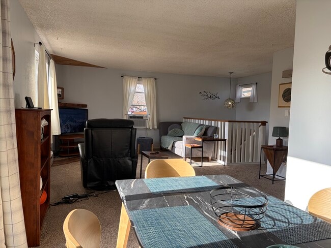 Building Photo - 1205 W Centaur Cir