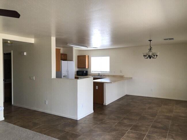 Building Photo - 24752 N Good Pasture Ln