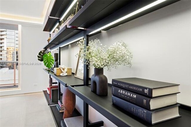 Building Photo - 2301 Collins Ave