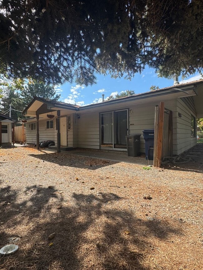 Building Photo - Secluded 3-Bedroom, 2-Bath Home for Rent