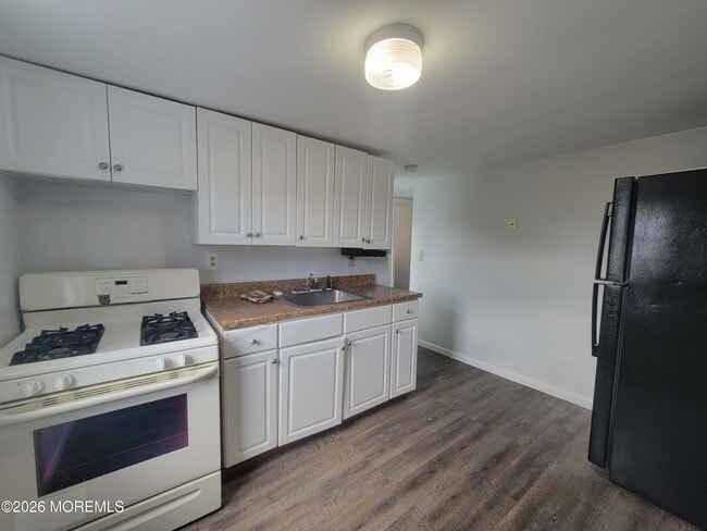 Building Photo - 38-40-40 Johnson Ln