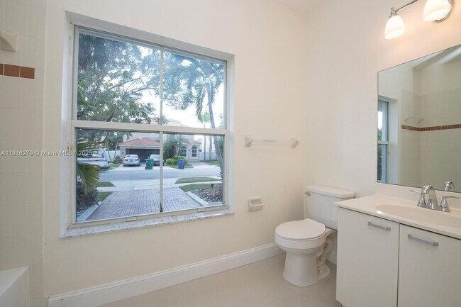 Building Photo - 15711 SW 53rd Ct