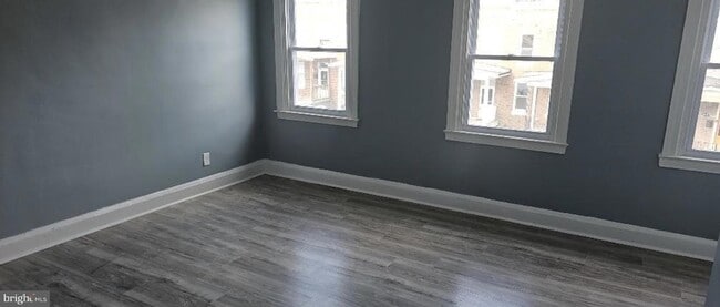 Building Photo - 3023 Oakford Ave