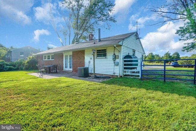 Building Photo - 13209 Thornton Dr