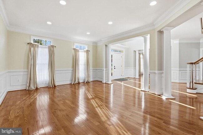 Building Photo - 18136 Hayloft Dr