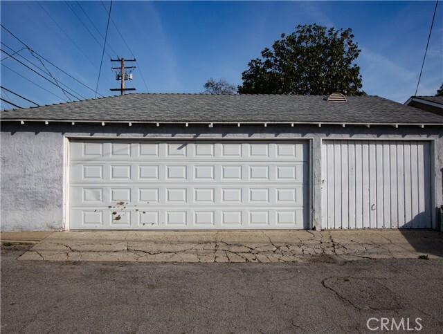 Building Photo - 1719 Cabrillo Ave