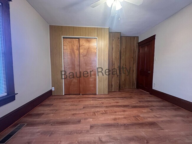 Building Photo - 2 Bedroom Home