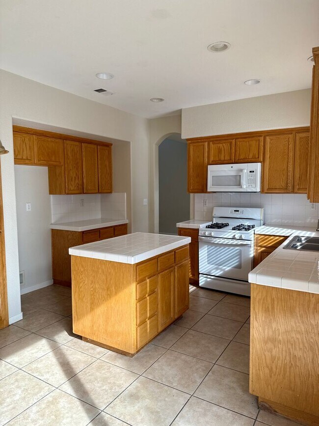 Building Photo - Looking for a four bedroom?